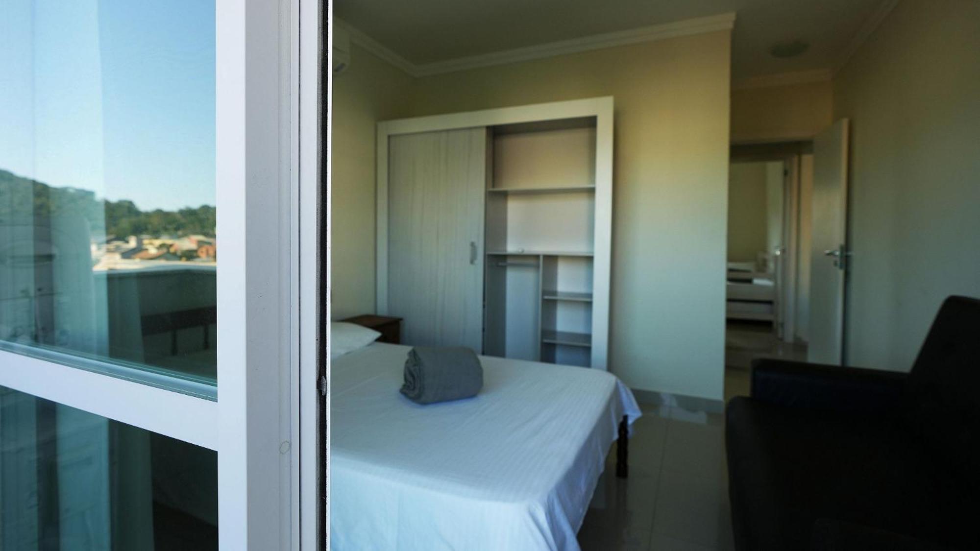 Edificio Costa Mar - Centro De Bombinhas Apartment Exterior photo